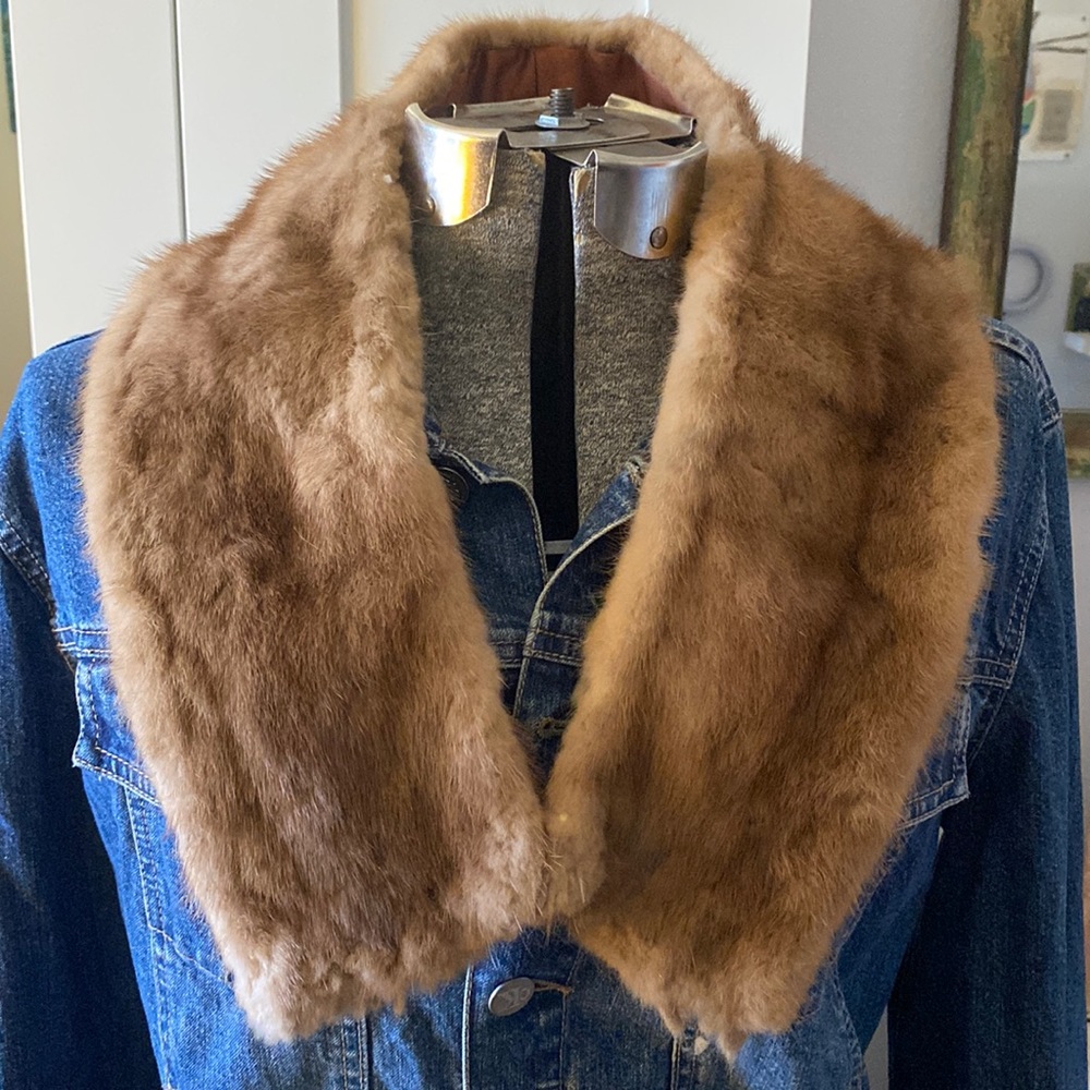 Vintage Genuine Blond Mink Collar